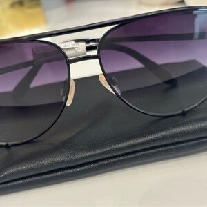 NWT Quay Australia sunglasses High Key